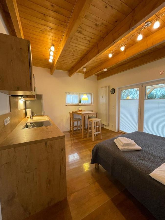Ferienwohnung Im Stadtzentrum Von Bernau - Komfortable Wohnung Mit 2 Zimmern, Bad, Spuelmaschine, Waschmaschine, Komplette Kueche, Wlan, Terrasse, Ruhige Lage Bernau bei Berlin Ngoại thất bức ảnh